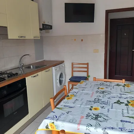 Con Balcone E Due Da Letto דירה סן וינצ'נזו